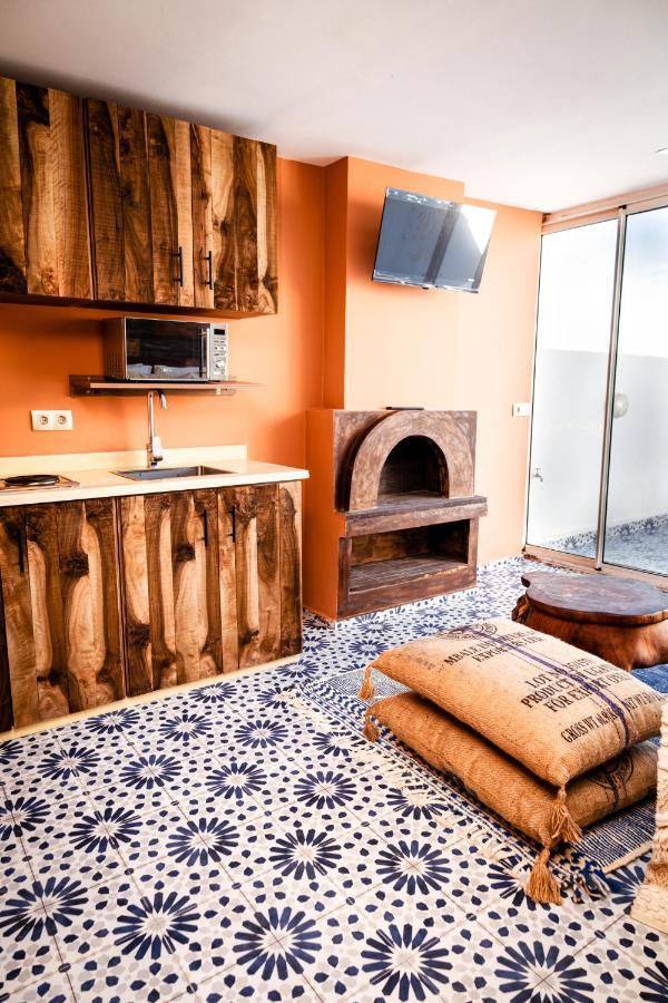 Studio Pied Dans L'Eau Apartment Есувейра Екстериор снимка