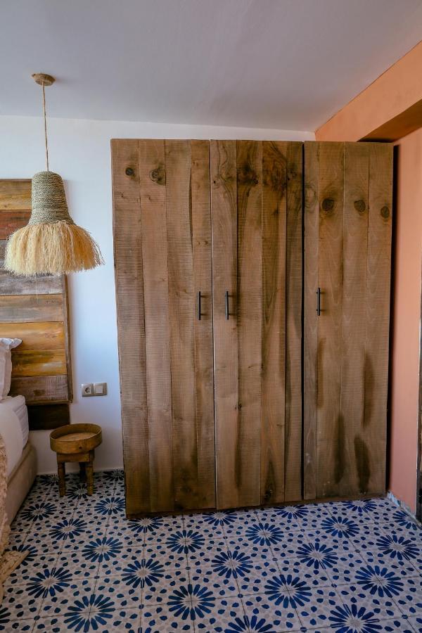Studio Pied Dans L'Eau Apartment Есувейра Екстериор снимка