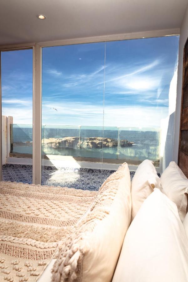 Studio Pied Dans L'Eau Apartment Есувейра Екстериор снимка