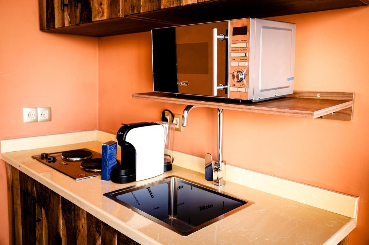 Studio Pied Dans L'Eau Apartment Есувейра Екстериор снимка