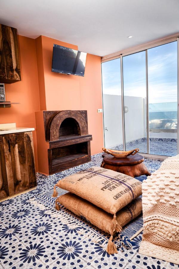 Studio Pied Dans L'Eau Apartment Есувейра Екстериор снимка